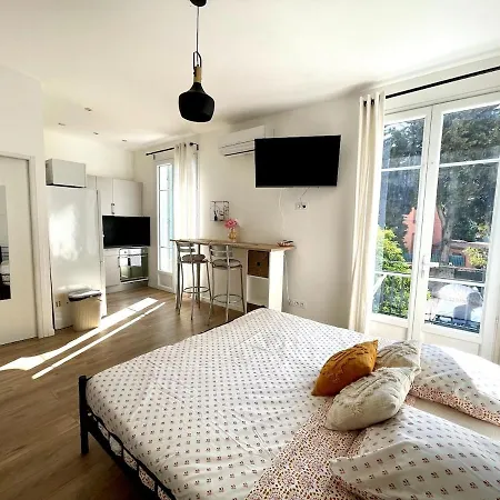 アパート Proche Mer, Avec Terrasse Et Parking *